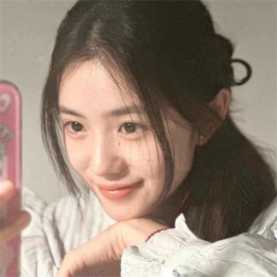 神秘裸女